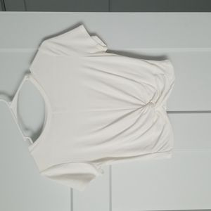 Gaze Size Small Cream Knot Front Crop Top